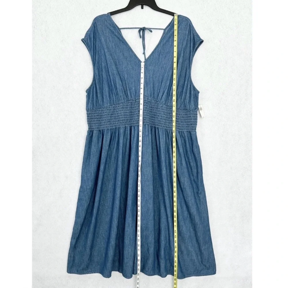 Old Navy Womens Dress Size 3X Blue Chambray Denim Midi Smocked Waist Cottagecore - Picture 14 of 16